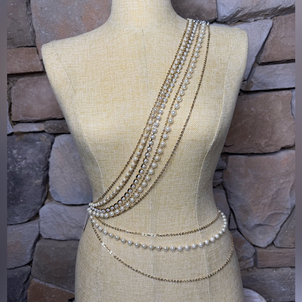 New🌟Free People-Elegant Gold and Pearl Multi-Layer Body Necklace